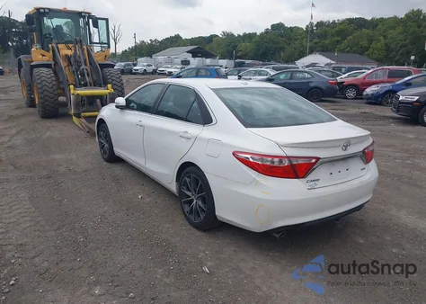 2016 Toyota Camry Xse V6 z USA, uszkodzony, nr VIN 4T1BK1FK0GU571892